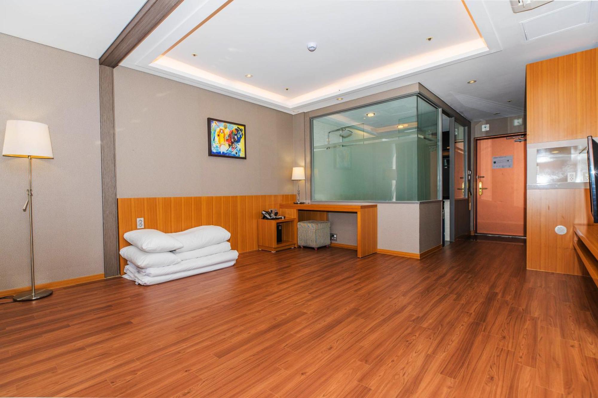 Hotel Solaire Boryeong Bagian luar foto